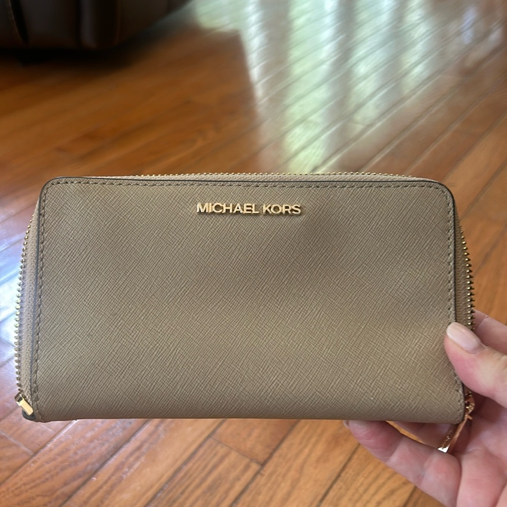 Michael Kors wallet